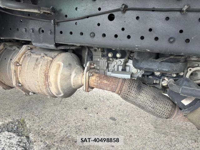 Isuzu ELF TRUCK 2017-11 8099018-28