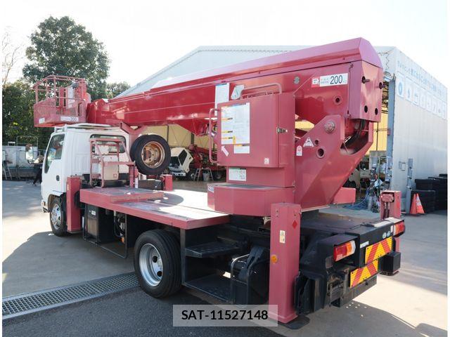 Isuzu ELF TRUCK 2013-02 8129905-4