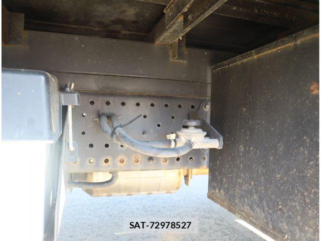 Isuzu ELF TRUCK 2020-05 8129914-12