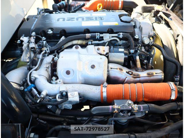 Isuzu ELF TRUCK 2020-05 8129914-25