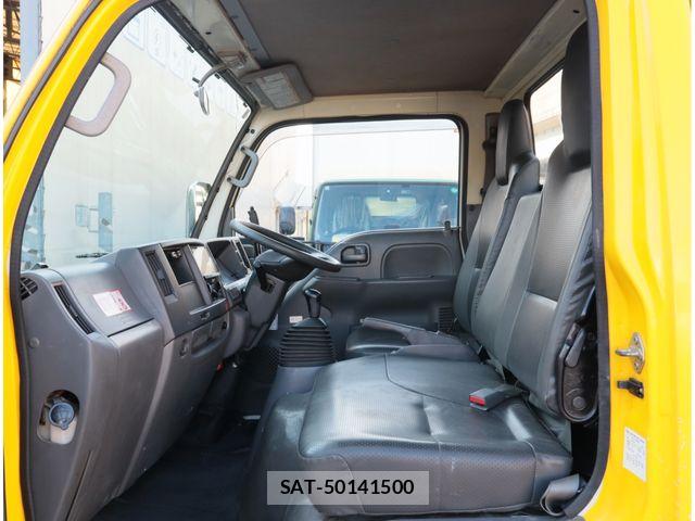 Isuzu ELF TRUCK 2015-11 8129906-26