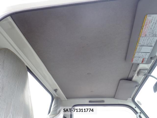 Isuzu ELF TRUCK 2015-09 8145748-11