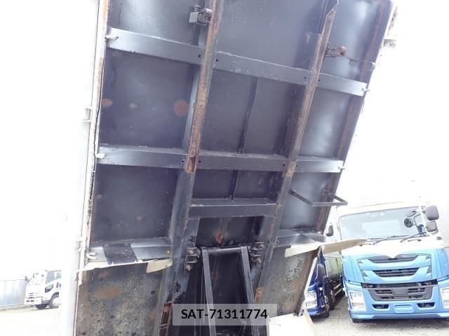 Isuzu ELF TRUCK 2015-09 8145748-17