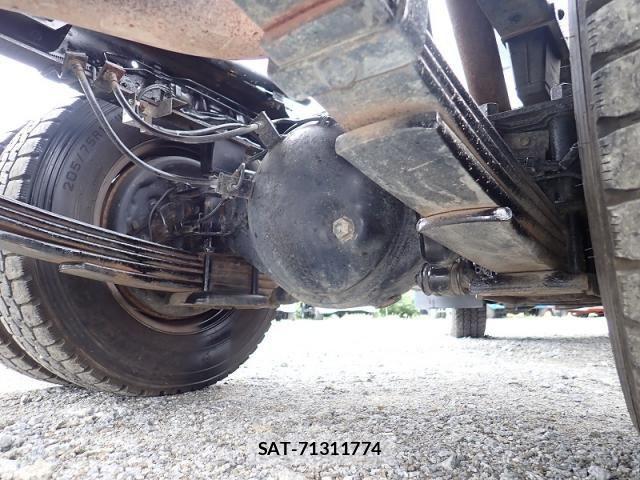 Isuzu ELF TRUCK 2015-09 8145748-20