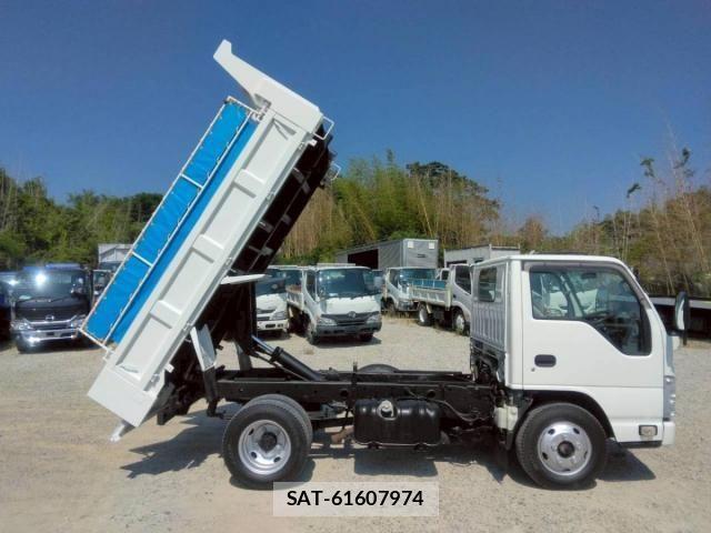 Isuzu ELF TRUCK 2017-06 8145747-16
