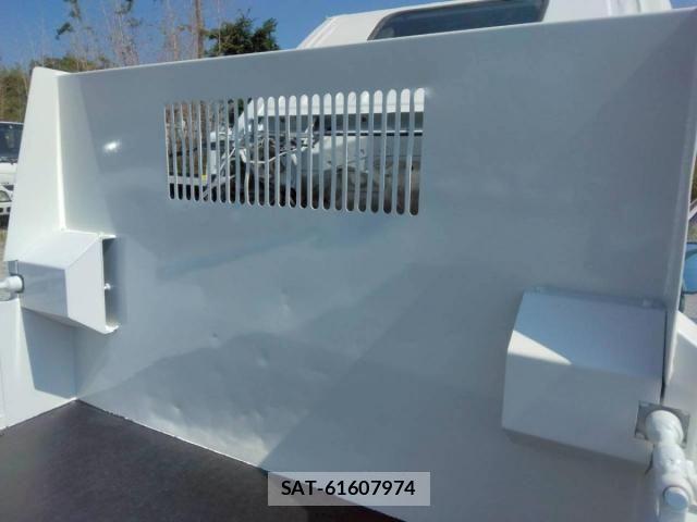 Isuzu ELF TRUCK 2017-06 8145747-18