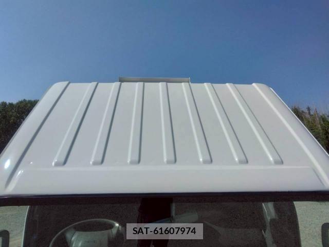 Isuzu ELF TRUCK 2017-06 8145747-24