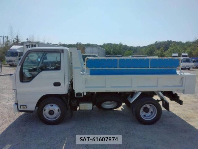 Isuzu ELF TRUCK 2017-06 8145747-4