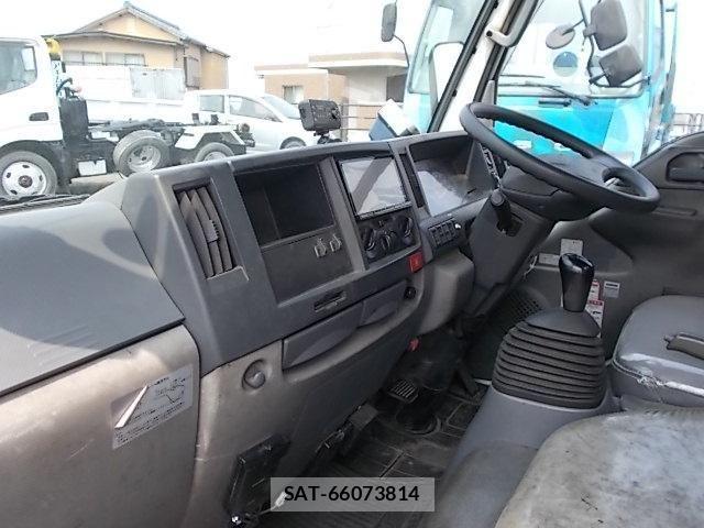 Isuzu ELF TRUCK 2016-05 8158359-16
