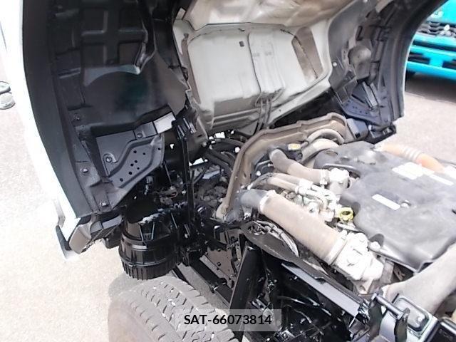 Isuzu ELF TRUCK 2016-05 8158359-26