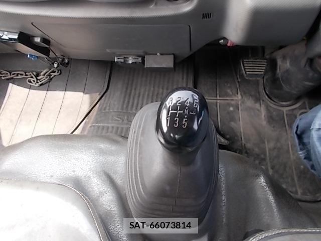 Isuzu ELF TRUCK 2016-05 8158359-6