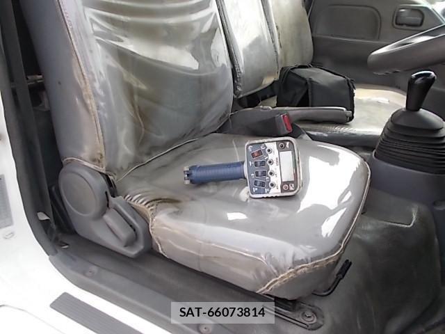 Isuzu ELF TRUCK 2016-05 8158359-7