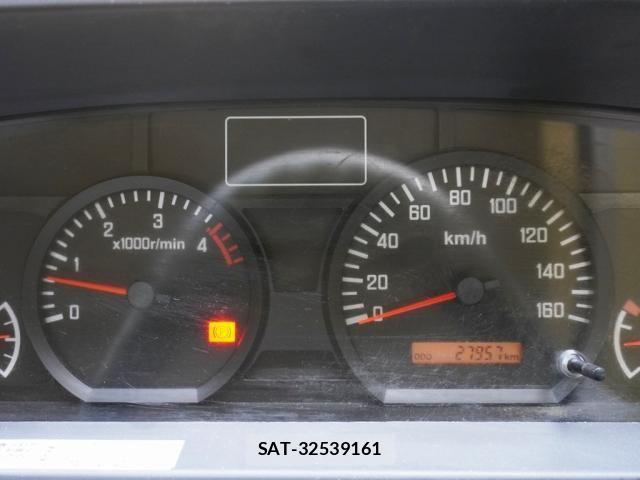 Isuzu ELF TRUCK 2018-01 8158356-3