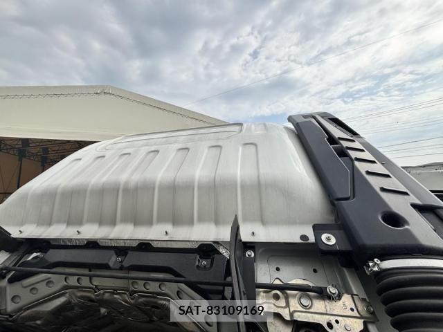 Isuzu ELF TRUCK 2021-06 8158367-25