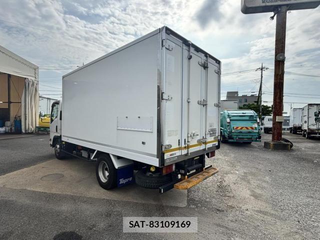 Isuzu ELF TRUCK 2021-06 8158367-6
