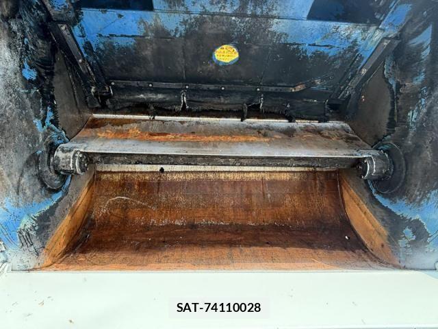 Isuzu ELF TRUCK 2013-09 8158360-13