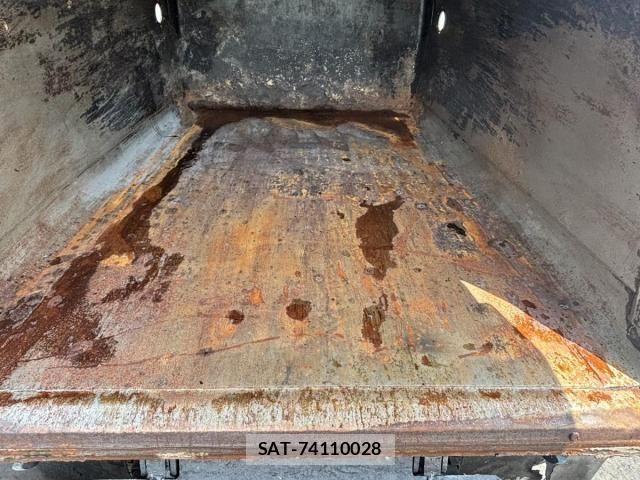 Isuzu ELF TRUCK 2013-09 8158360-22