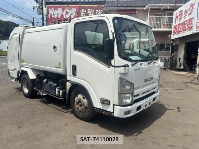Isuzu ELF TRUCK 2013-09 8158360-2