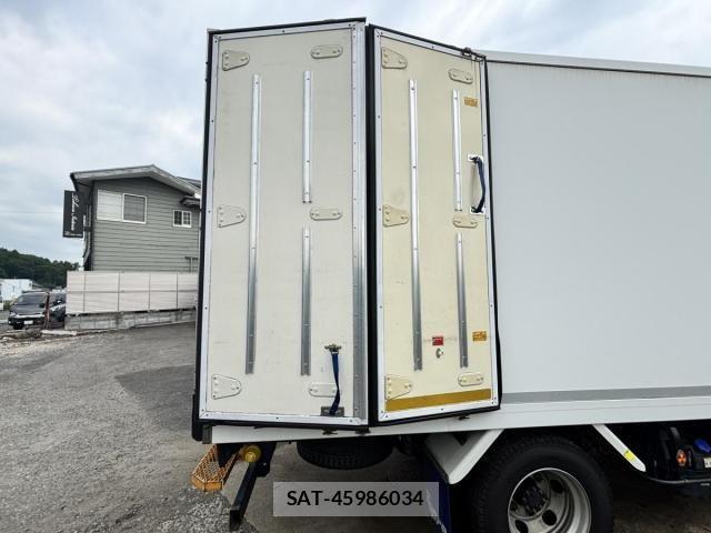 Isuzu ELF TRUCK 2019-06 8158369-19