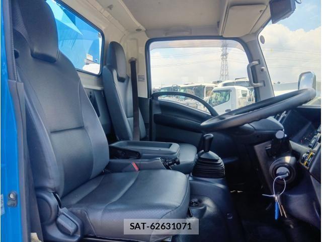 Isuzu ELF TRUCK 2023-01 8158344-22