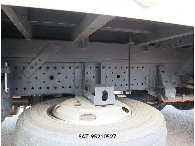 Isuzu ELF TRUCK 2021-03 8158361-14