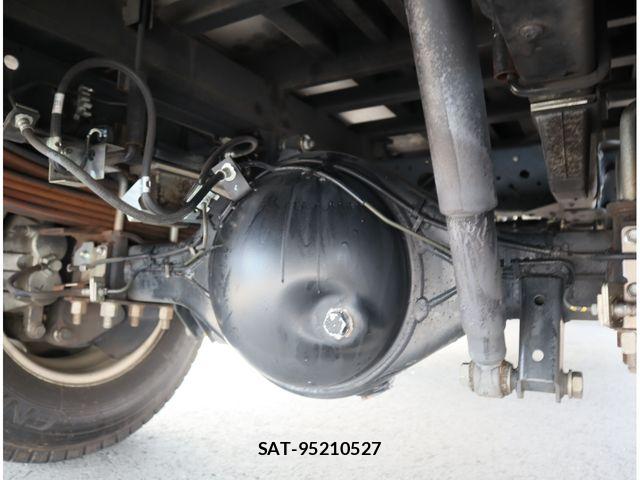 Isuzu ELF TRUCK 2021-03 8158361-15