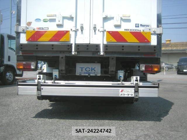 Isuzu ELF TRUCK 2018-11 8158358-20