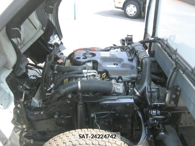 Isuzu ELF TRUCK 2018-11 8158358-26