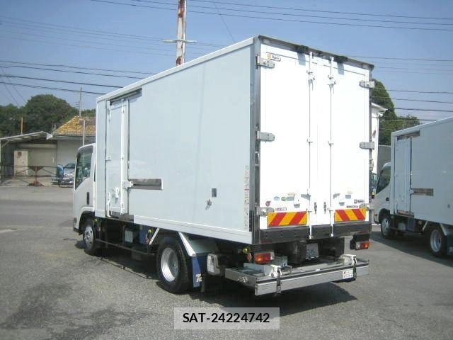 Isuzu ELF TRUCK 2018-11 8158358-3