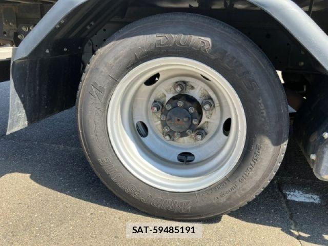 Isuzu ELF TRUCK 2017-07 8207399-13
