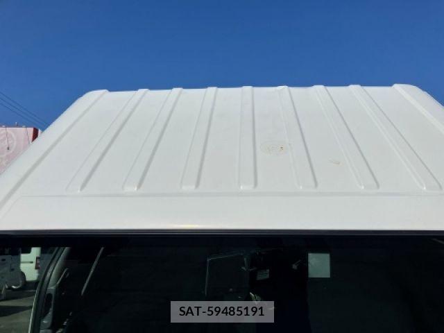 Isuzu ELF TRUCK 2017-07 8207399-18