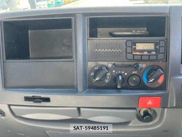 Isuzu ELF TRUCK 2017-07 8207399-21