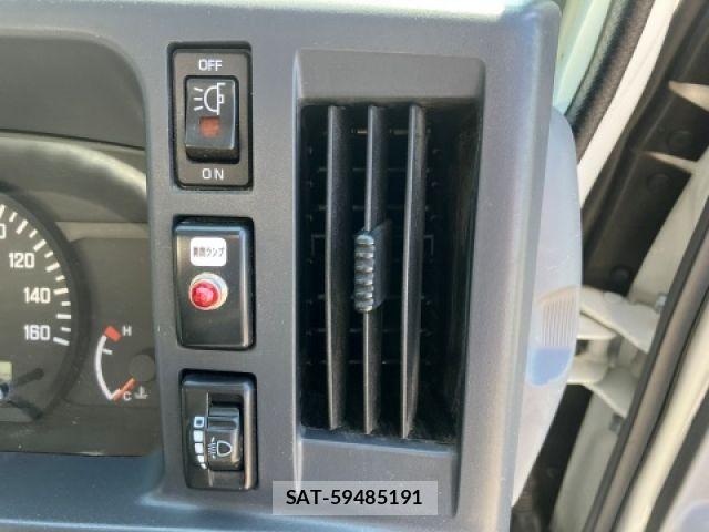 Isuzu ELF TRUCK 2017-07 8207399-24