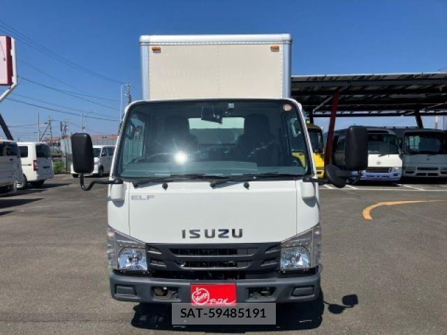 Isuzu ELF TRUCK 2017-07 8207399-2