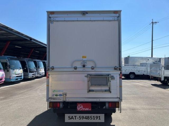 Isuzu ELF TRUCK 2017-07 8207399-3