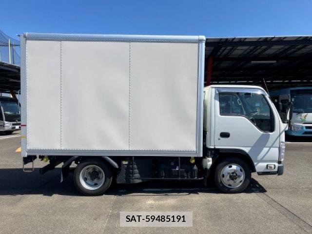 Isuzu ELF TRUCK 2017-07 8207399-5