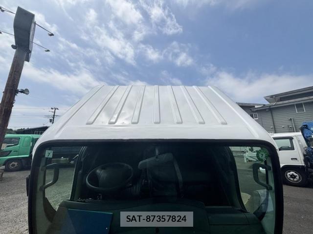 Isuzu ELF TRUCK 2018-11 8207391-14