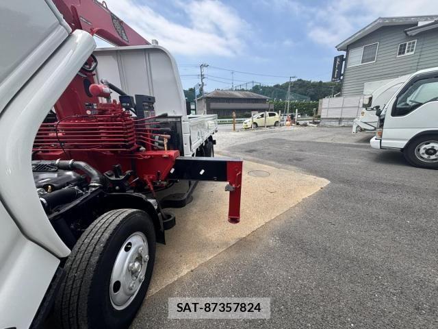 Isuzu ELF TRUCK 2018-11 8207391-15