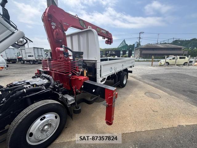 Isuzu ELF TRUCK 2018-11 8207391-18