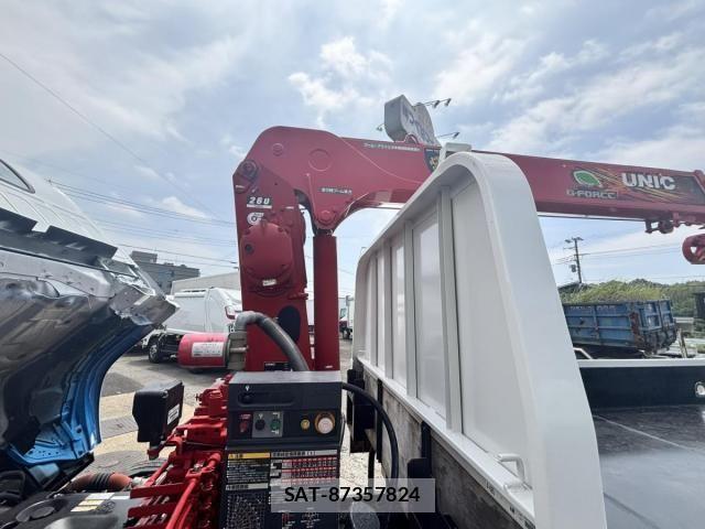 Isuzu ELF TRUCK 2018-11 8207391-22