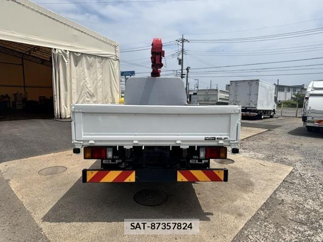 Isuzu ELF TRUCK 2018-11 8207391-5