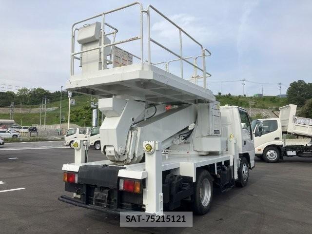 Isuzu ELF TRUCK 2008-06 8207402-0