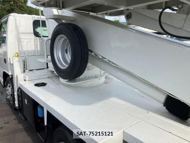 Isuzu ELF TRUCK 2008-06 8207402-12