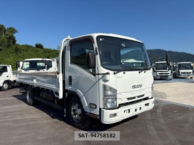 Isuzu ELF TRUCK 2020-11 8207389-1