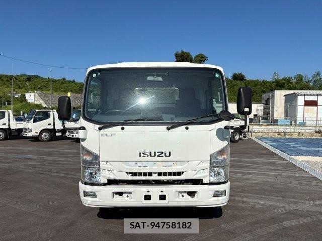 Isuzu ELF TRUCK 2020-11 8207389-6