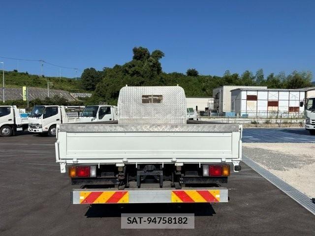 Isuzu ELF TRUCK 2020-11 8207389-7