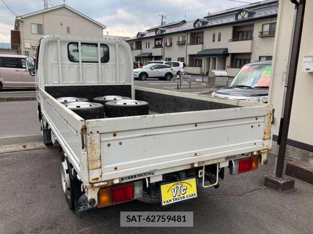 Isuzu ELF TRUCK 2004-05 8207397-12