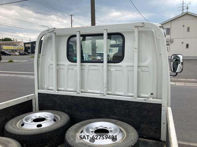 Isuzu ELF TRUCK 2004-05 8207397-17
