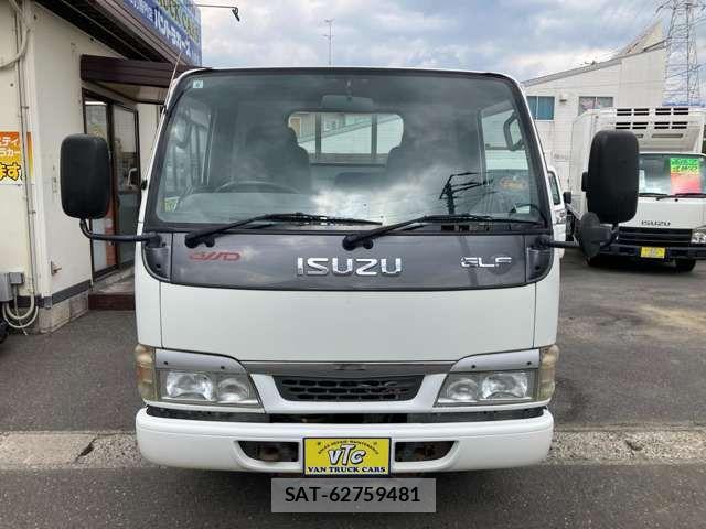 Isuzu ELF TRUCK 2004-05 8207397-1
