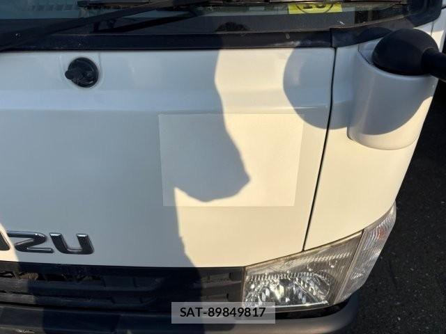 Isuzu ELF TRUCK 2017-09 8207392-13